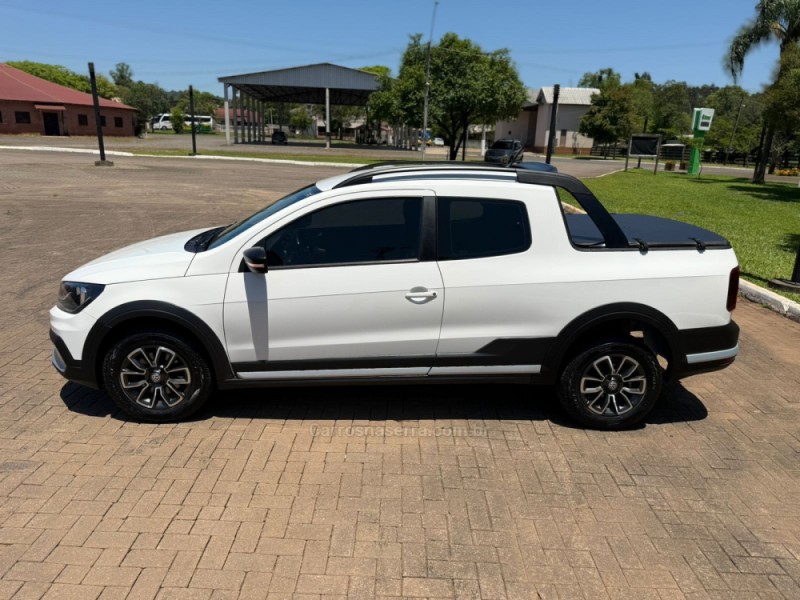 SAVEIRO 1.6 CROSS CD 16V FLEX 2P MANUAL - 2022 - BROCHIER