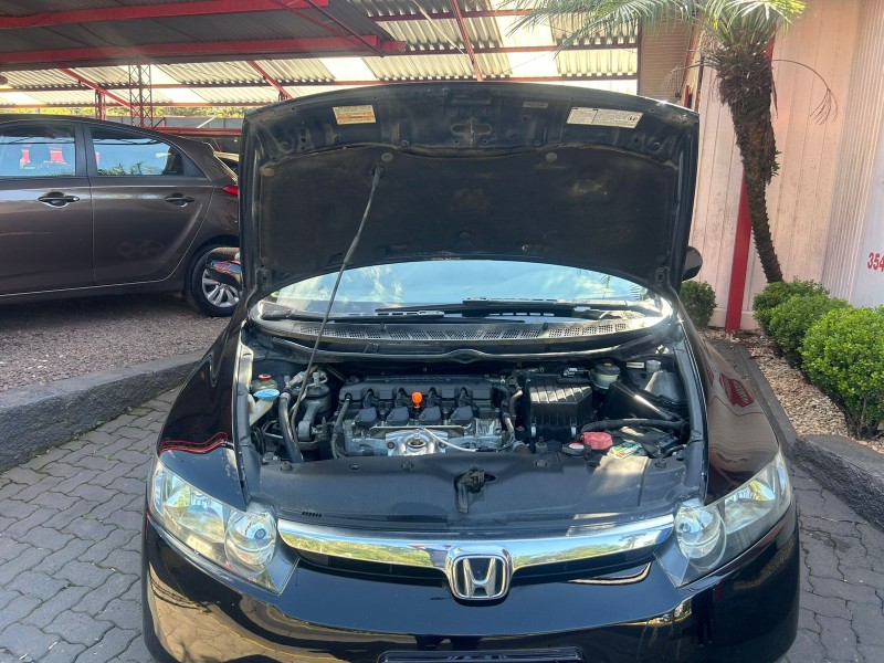 CIVIC 1.8 LXS 16V FLEX 4P MANUAL - 2008 - TRêS COROAS