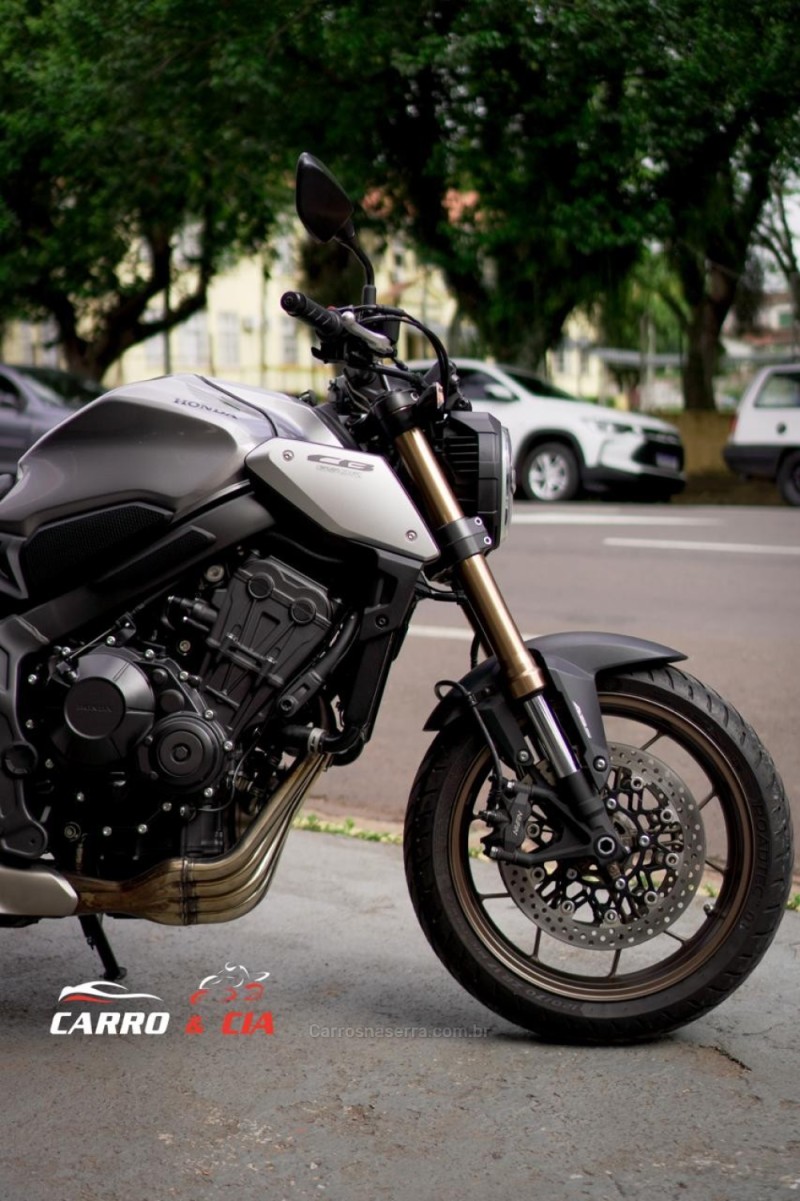 CB 650R  - 2021 - SANTA CRUZ DO SUL