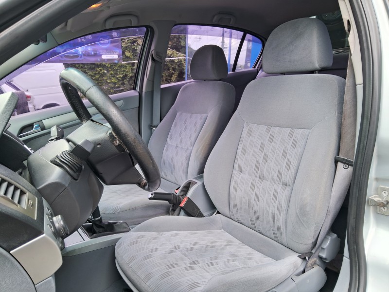 VECTRA 2.0 MPFI ELEGANCE 8V FLEX 4P MANUAL - 2008 - SãO SEBASTIãO DO CAí