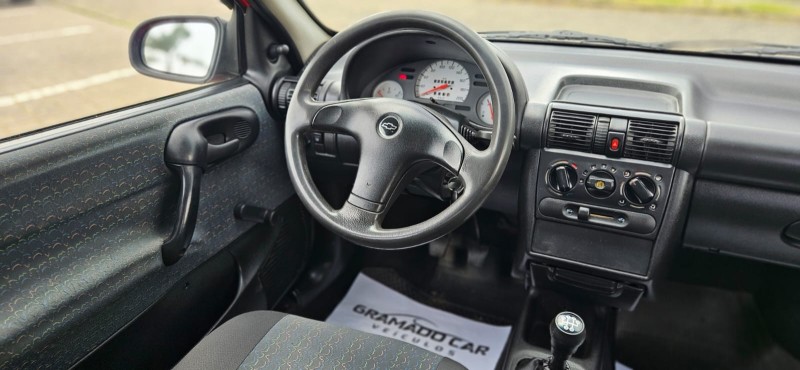 CORSA 1.0 MPFI WIND SEDAN 8V GASOLINA 4P MANUAL - 2001 - CANELA