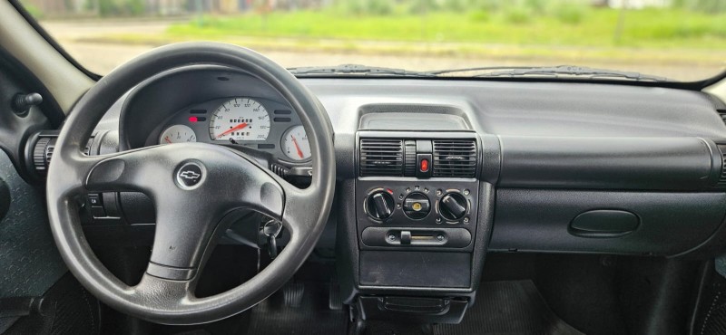 CORSA 1.0 MPFI WIND SEDAN 8V GASOLINA 4P MANUAL - 2001 - CANELA
