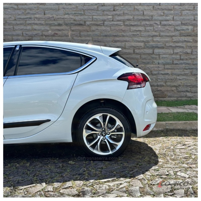 DS4 1.6 THP GASOLINA 4P AUTOMÁTICO - 2014 - CAMPO BOM