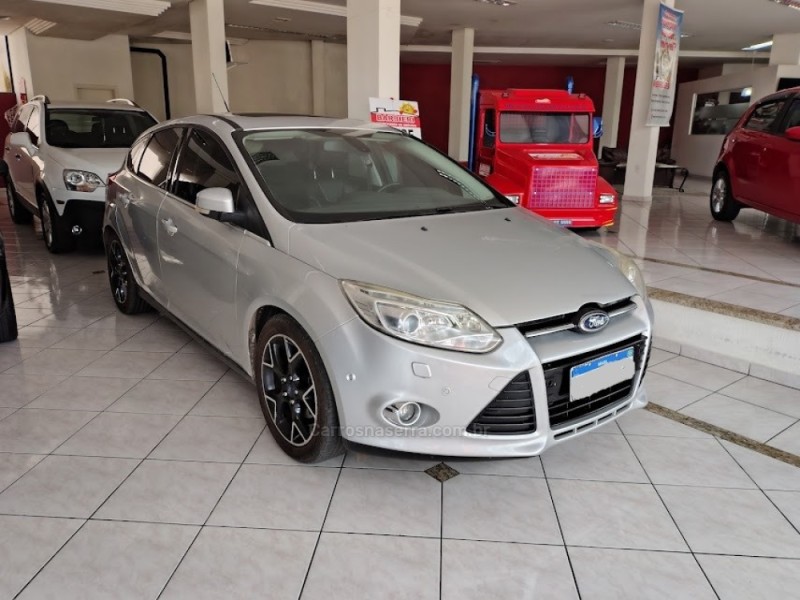 FOCUS 2.0 TITANIUM HATCH 16V FLEX 4P AUTOMÁTICO - 2015 - NOVA PRATA