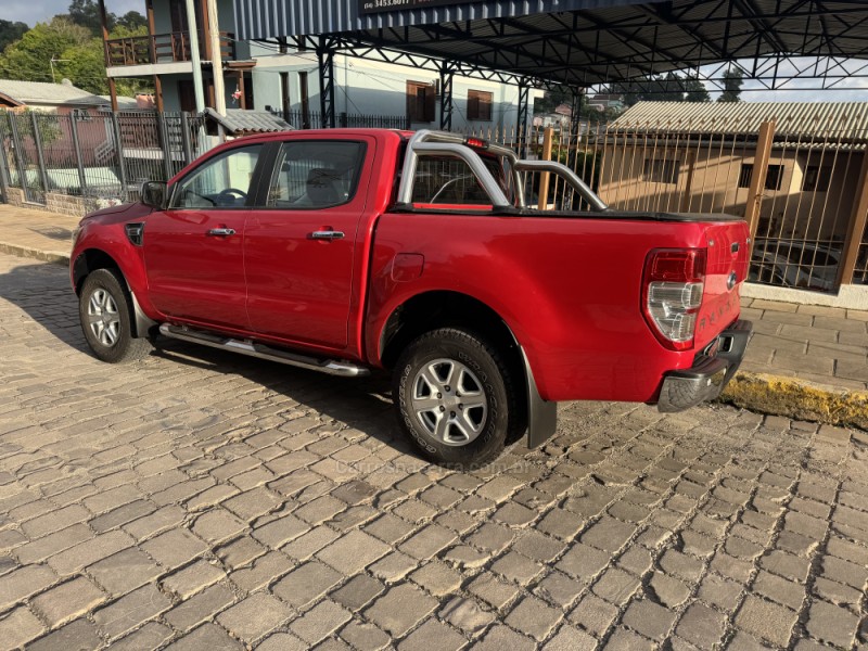 RANGER 2.5 XLT 4X2 CD 16V FLEX 4P MANUAL - 2013 - BENTO GONçALVES