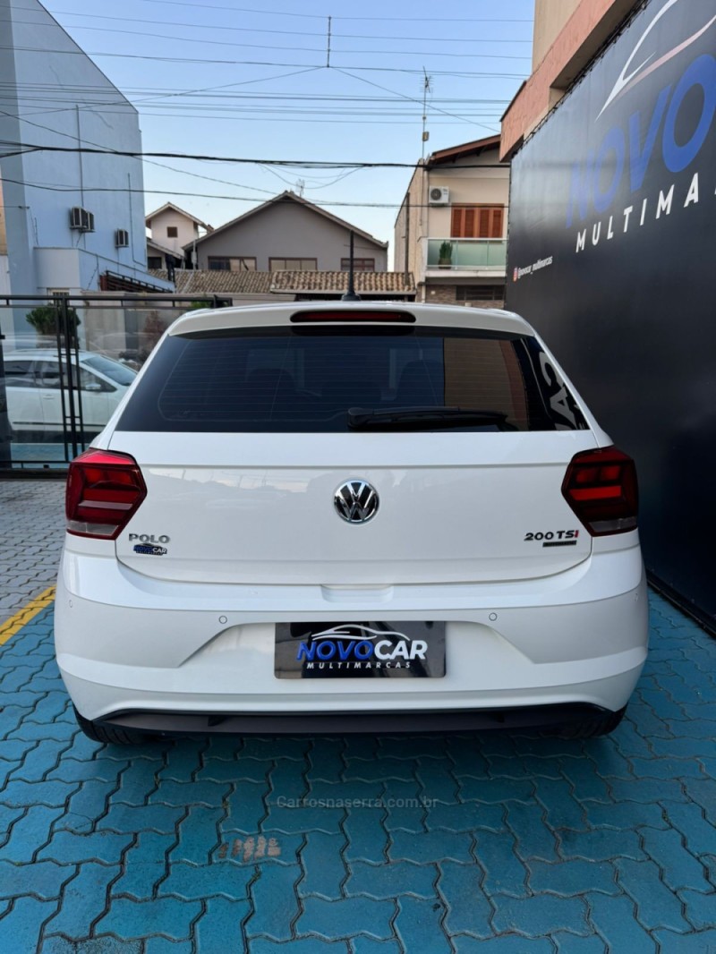 POLO 1.0	200 TSI HIGHLINE AUTOMÁTICO  - 2020 - ESTâNCIA VELHA