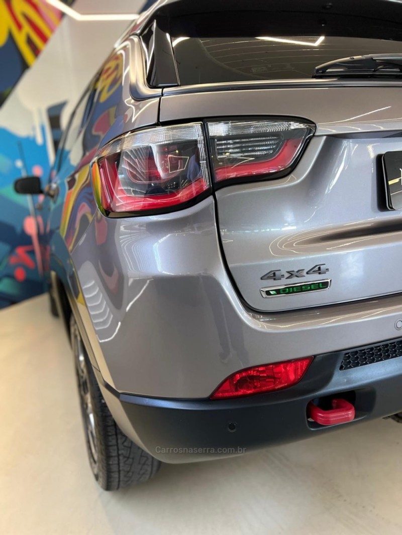 COMPASS 2.0 TRAILHAWK TD350 TURBO DIESEL 4X4 4P AUTOMÁTICO - 2017 - NOVO HAMBURGO