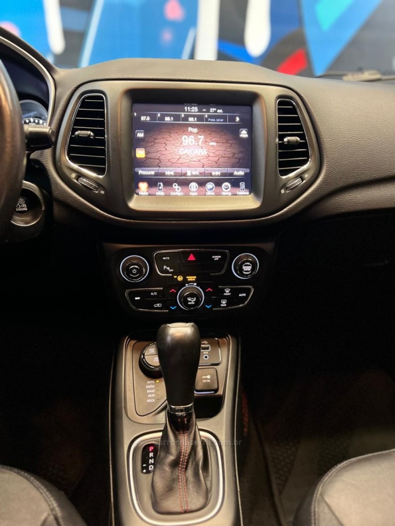 COMPASS 2.0 TRAILHAWK TD350 TURBO DIESEL 4X4 4P AUTOMÁTICO - 2017 - NOVO HAMBURGO