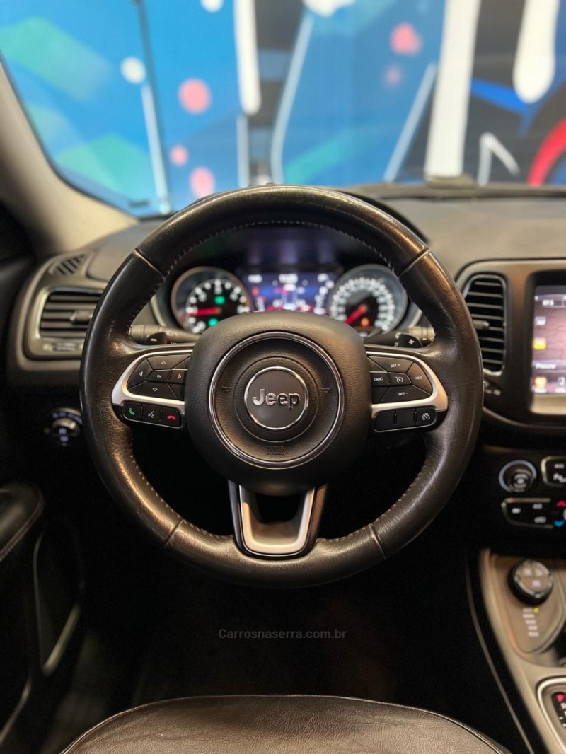 COMPASS 2.0 TRAILHAWK TD350 TURBO DIESEL 4X4 4P AUTOMÁTICO - 2017 - NOVO HAMBURGO