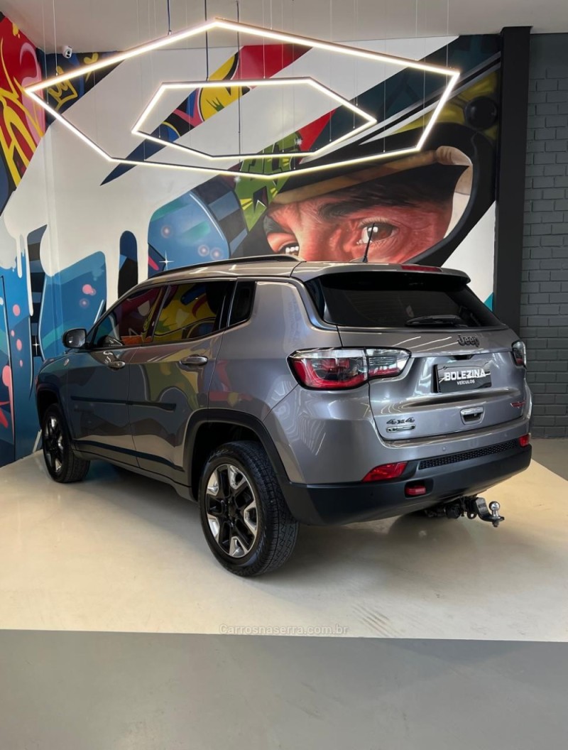 COMPASS 2.0 TRAILHAWK TD350 TURBO DIESEL 4X4 4P AUTOMÁTICO - 2017 - NOVO HAMBURGO