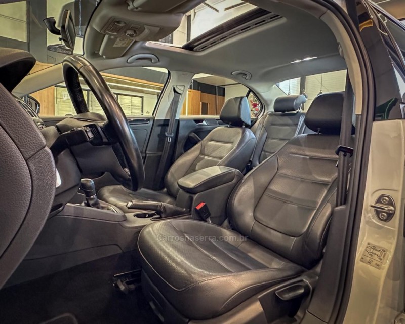 JETTA 2.0 TSI HIGHLINE 211CV GASOLINA 4P DSG - 2016 - GARIBALDI