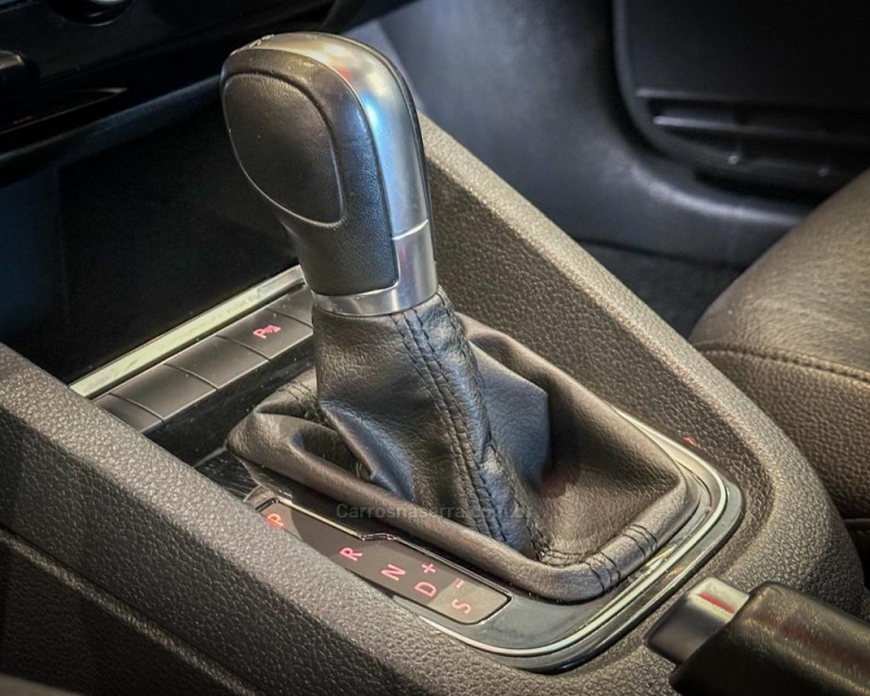 JETTA 2.0 TSI HIGHLINE 211CV GASOLINA 4P DSG - 2016 - GARIBALDI