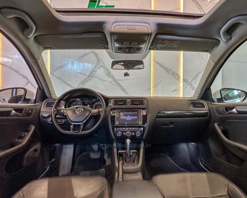 JETTA 2.0 TSI HIGHLINE 211CV GASOLINA 4P DSG - 2016 - GARIBALDI