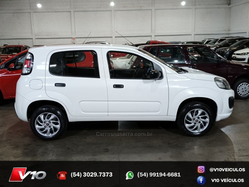 UNO 1.0 EVO ATTRACTIVE 8V FLEX 4P MANUAL - 2021 - CAXIAS DO SUL