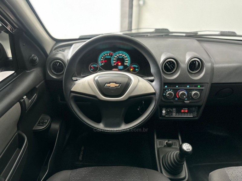 CELTA 1.0 VHCE LT 8V FLEX 4P MANUAL - 2013 - NOVO HAMBURGO