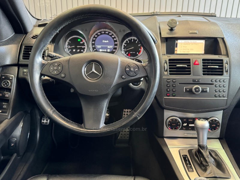 C 200 1.8 CGI TOURING AVANTGARDE 16V GASOLINA 4P AUTOMÁTICO - 2011 - DOIS IRMãOS
