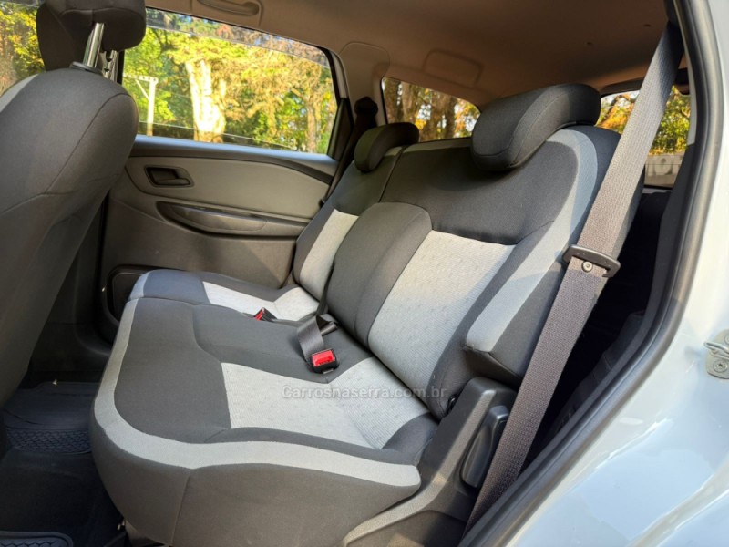 SPIN 1.8 ADVANTAGE 8V FLEX 4P AUTOMÁTICO - 2017 - DOIS IRMãOS