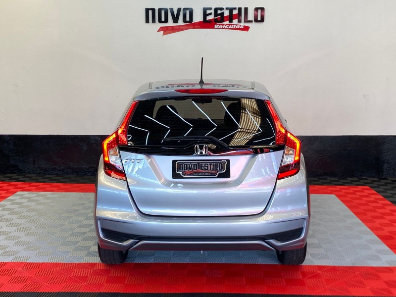 FIT 1.5 DX 16V FLEX 4P MANUAL - 2021 - CAXIAS DO SUL