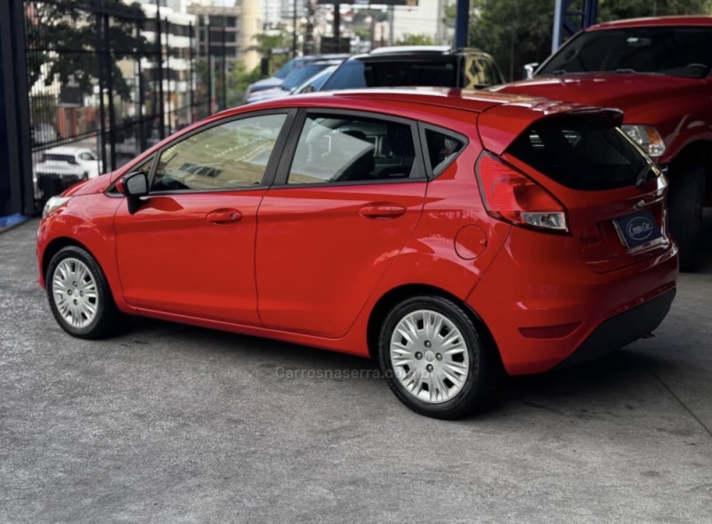 FIESTA 1.5 SE HATCH 16V FLEX 4P MANUAL - 2015 - CAXIAS DO SUL