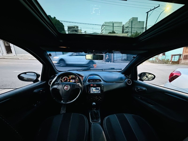 PUNTO 1.8 BLACKMOTION 16V FLEX 4P MANUAL - 2014 - CAXIAS DO SUL