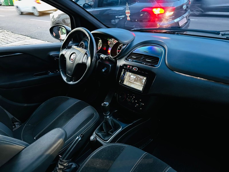 PUNTO 1.8 BLACKMOTION 16V FLEX 4P MANUAL - 2014 - CAXIAS DO SUL