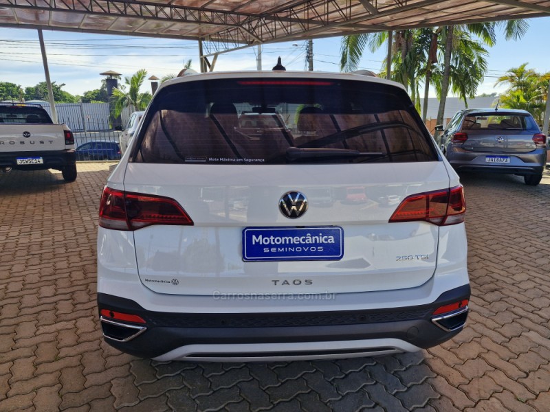 TAOS 1.4 16V COMFORTLINE TSI FLEX 4P AUTOMÁTICO - 2023 - LAJEADO