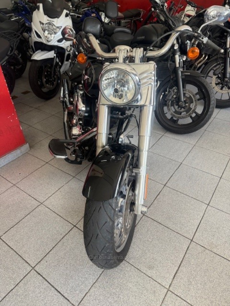 FAT BOY FLSTF - 2011 - GARIBALDI