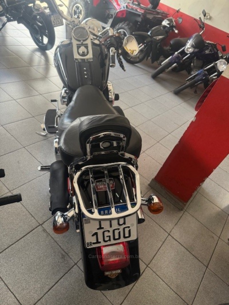 FAT BOY FLSTF - 2011 - GARIBALDI