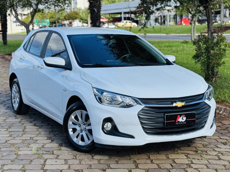 ONIX 1.0 LT 12V FLEX 4P MANUAL - 2020 - CASCA