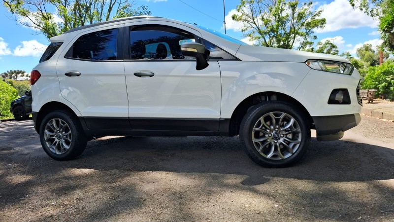 ECOSPORT 1.6 FREESTYLE 16V FLEX 4P AUTOMÁTICO