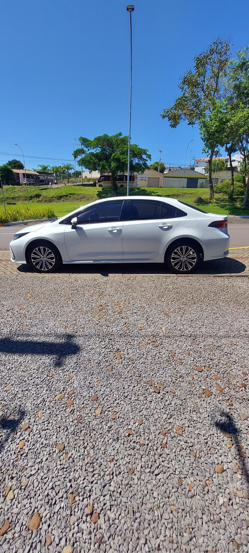 COROLLA 2.0 XEI 16V FLEX 4P AUTOMÁTICO - 2023 - BOM PRINCíPIO