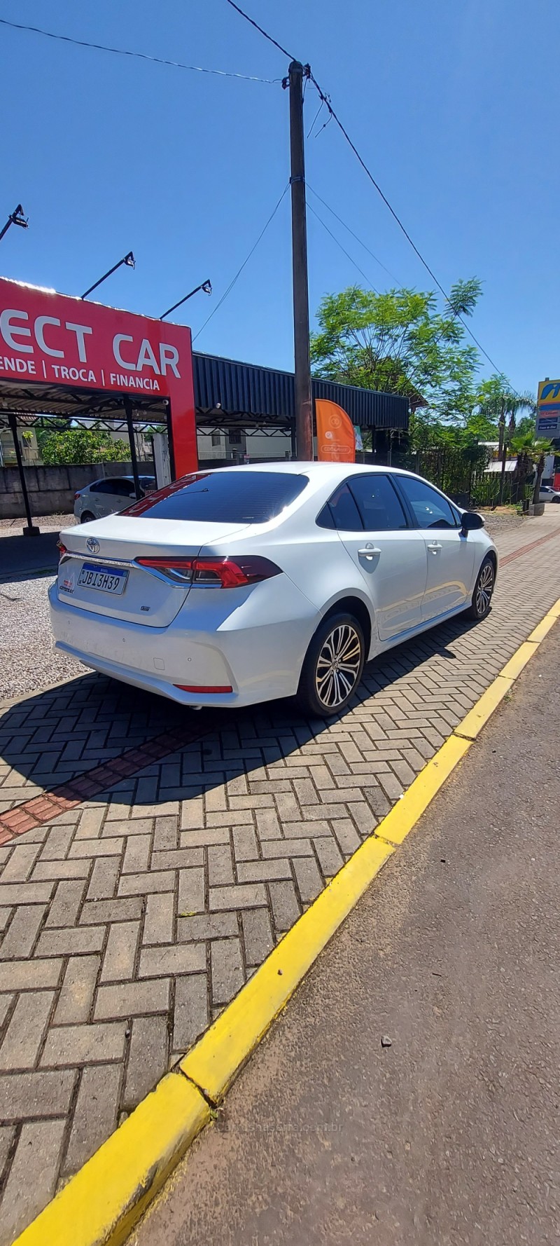 COROLLA 2.0 XEI 16V FLEX 4P AUTOMÁTICO - 2023 - BOM PRINCíPIO