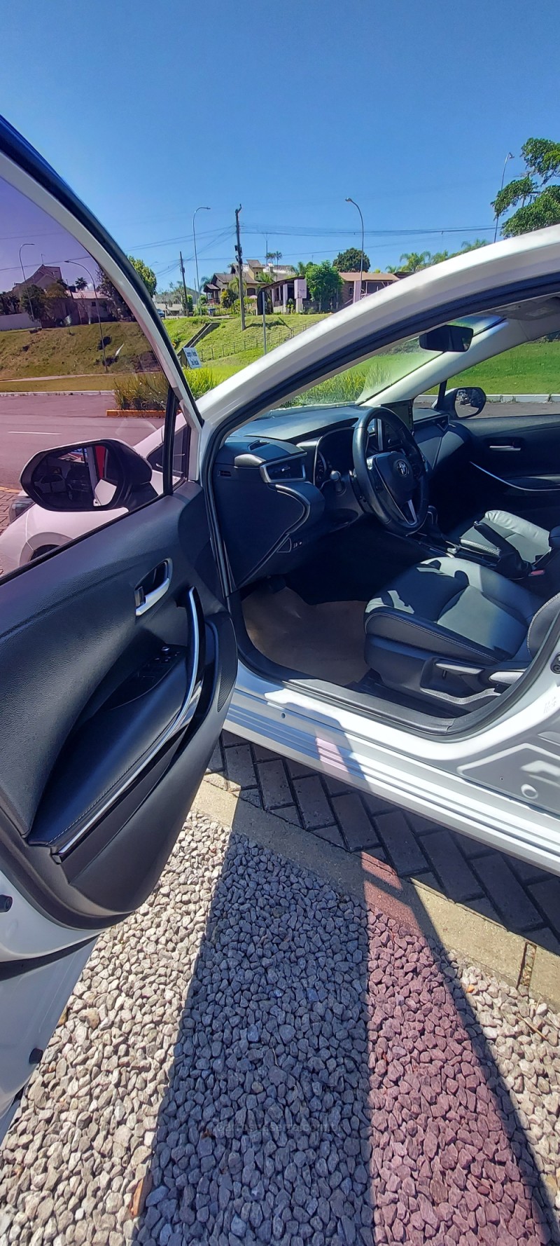 COROLLA 2.0 XEI 16V FLEX 4P AUTOMÁTICO - 2023 - BOM PRINCíPIO