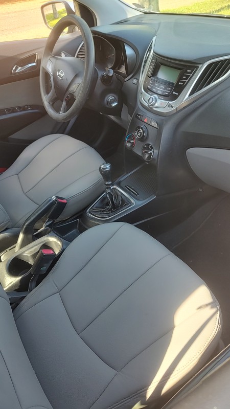 HB20S 1.0 COMFORT PLUS 5 ANOS 12V FLEX 4P MANUAL - 2014 - CAMPO BOM