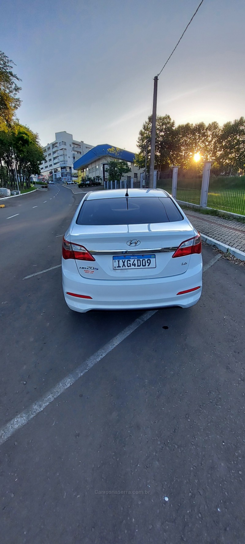 HB20S 1.6 COMFORT PLUS 16V FLEX 4P MANUAL - 2016 - BOM PRINCíPIO