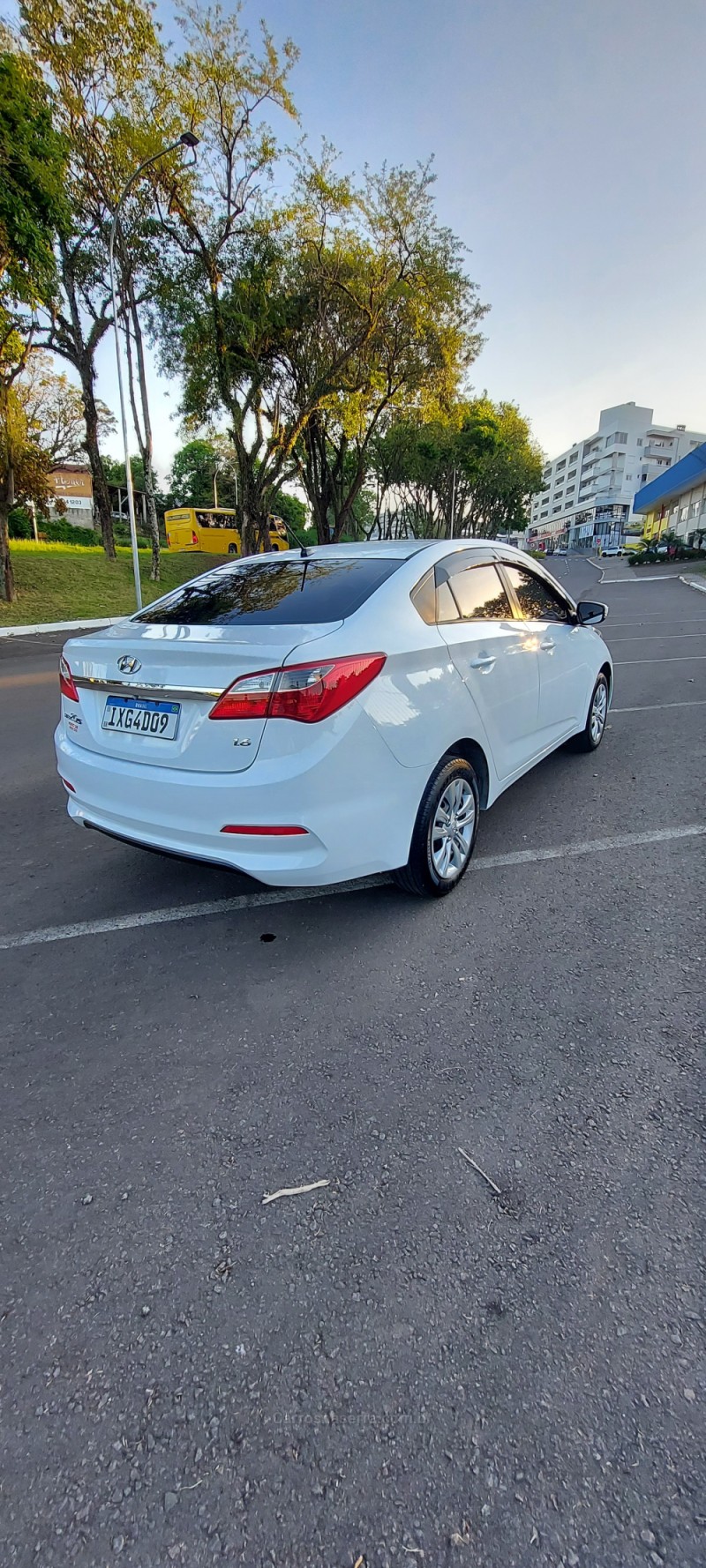 HB20S 1.6 COMFORT PLUS 16V FLEX 4P MANUAL - 2016 - BOM PRINCíPIO
