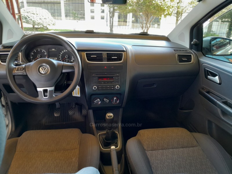 FOX 1.6 MI 8V FLEX 4P MANUAL - 2013 - VERANóPOLIS