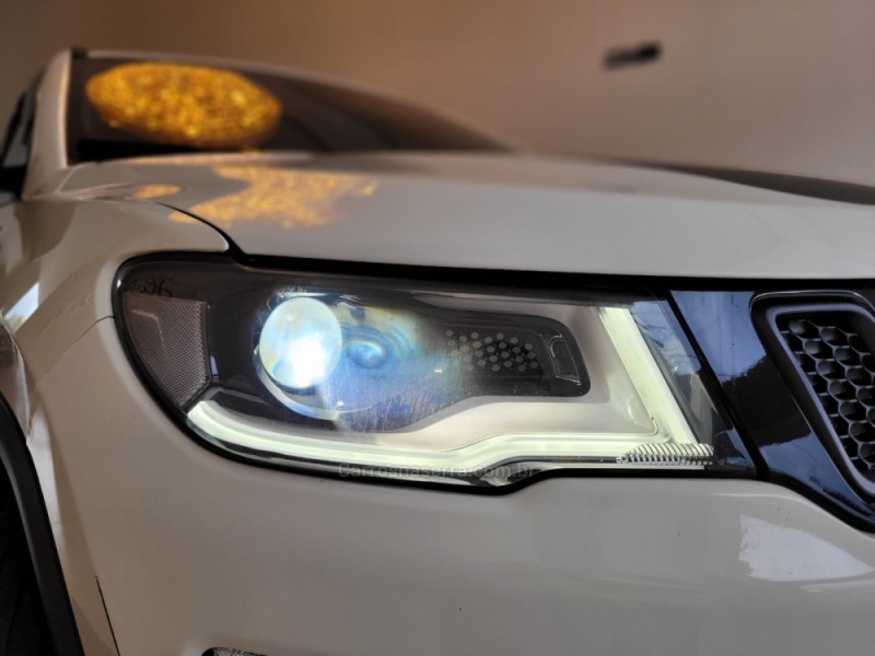 COMPASS 2.0 TRAILHAWK TD350 TURBO DIESEL 4X4 4P AUTOMÁTICO - 2017 - CANELA