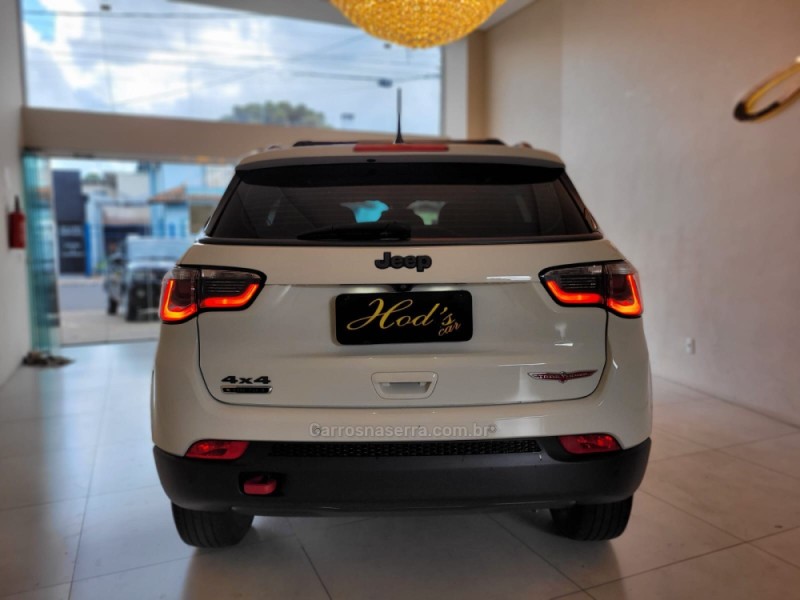 COMPASS 2.0 TRAILHAWK TD350 TURBO DIESEL 4X4 4P AUTOMÁTICO - 2017 - CANELA