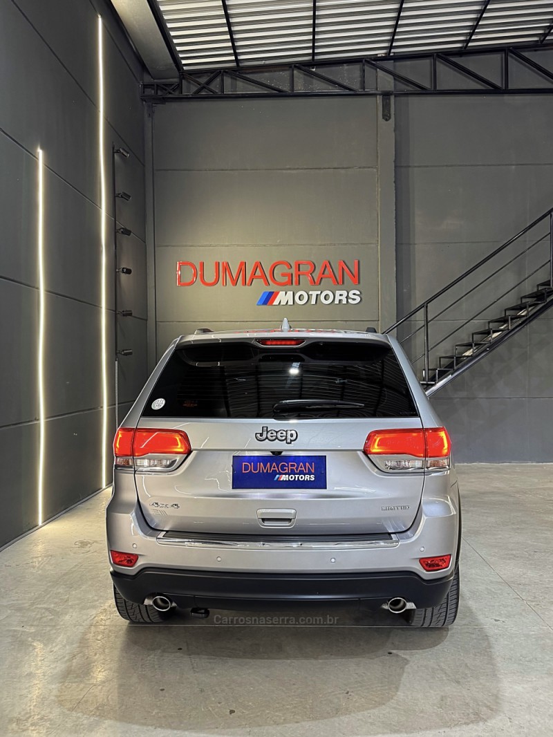 GRAND CHEROKEE 3.6 LIMITED 4X4 V6 24V GASOLINA 4P AUTOMATICO - 2015 - PASSO FUNDO