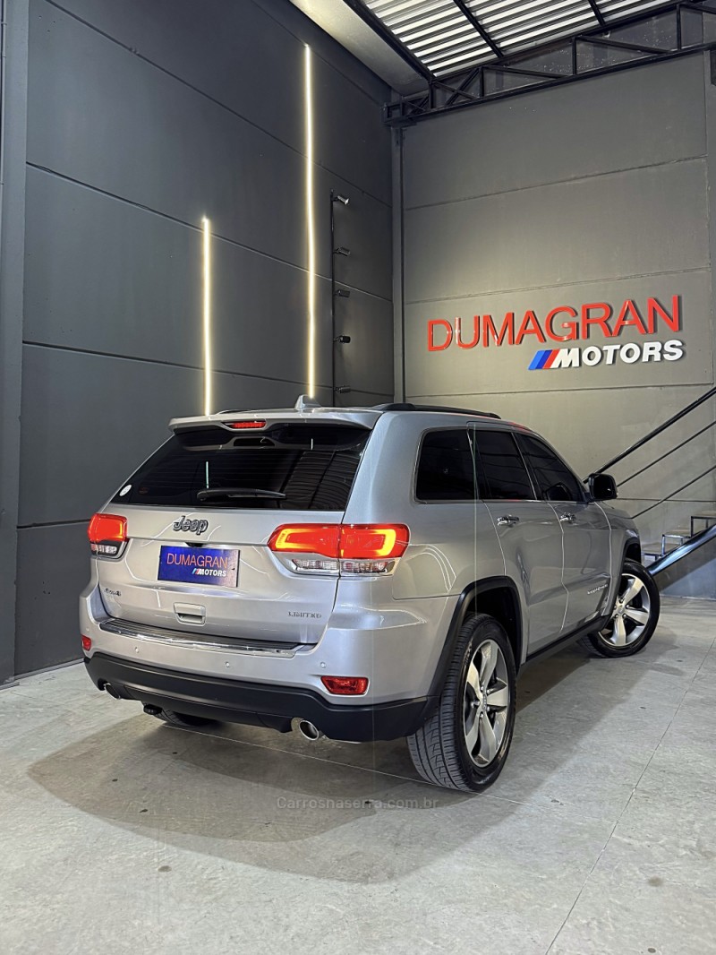 GRAND CHEROKEE 3.6 LIMITED 4X4 V6 24V GASOLINA 4P AUTOMATICO - 2015 - PASSO FUNDO