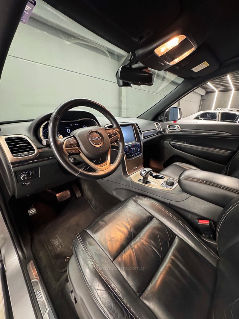 GRAND CHEROKEE 3.6 LIMITED 4X4 V6 24V GASOLINA 4P AUTOMATICO - 2015 - PASSO FUNDO