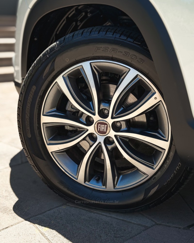 TORO 2.0 16V TURBO DIESEL VOLCANO AT9 4X4 AUTOMÁTICO - 2019 - NOVO HAMBURGO