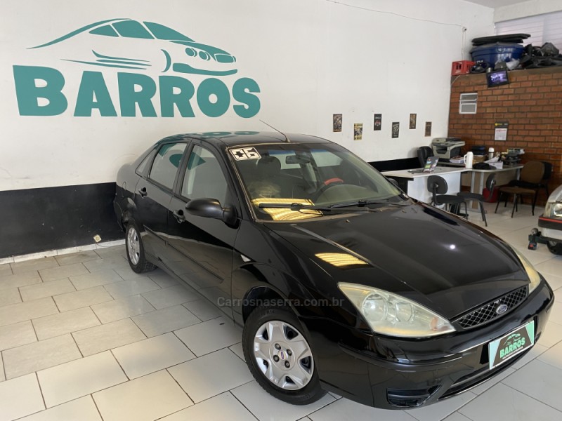 FOCUS 1.6 8V GASOLINA 4P MANUAL - 2006 - CAXIAS DO SUL