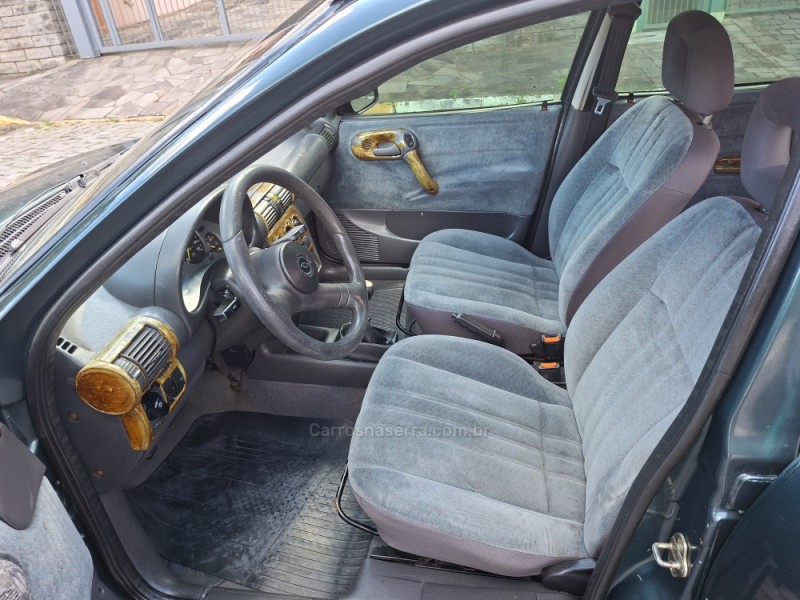 CORSA 1.6 MPFI GL SEDAN 8V GASOLINA 4P MANUAL - 1998 - BENTO GONçALVES