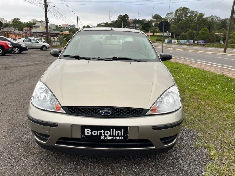 FOCUS 2.0 GLX SEDAN 16V FLEX 4P MANUAL - 2008 - FARROUPILHA