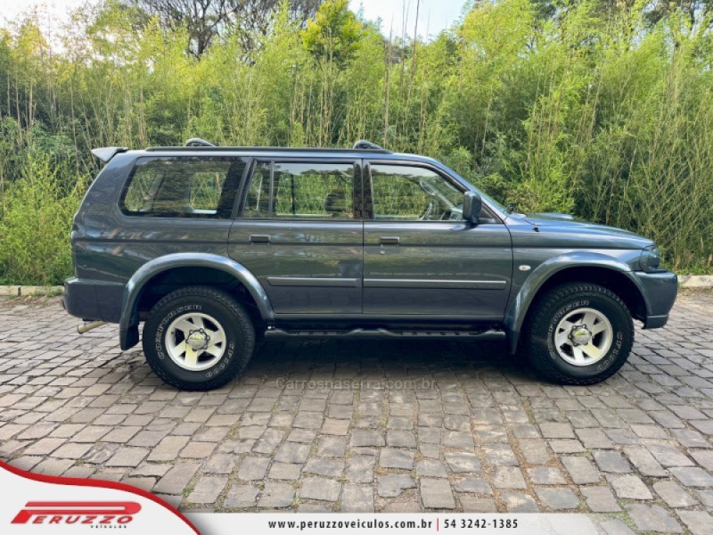 PAJERO SPORT 2.5 HPE 4X4 8V TURBO INTERCOOLER DIESEL 4P AUTOMÁTICO - 2005 - NOVA PRATA