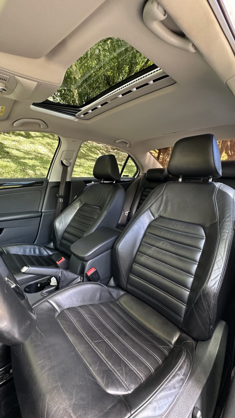 JETTA 2.0 TSI HIGHLINE 211CV GASOLINA 4P DSG - 2016 - CAXIAS DO SUL