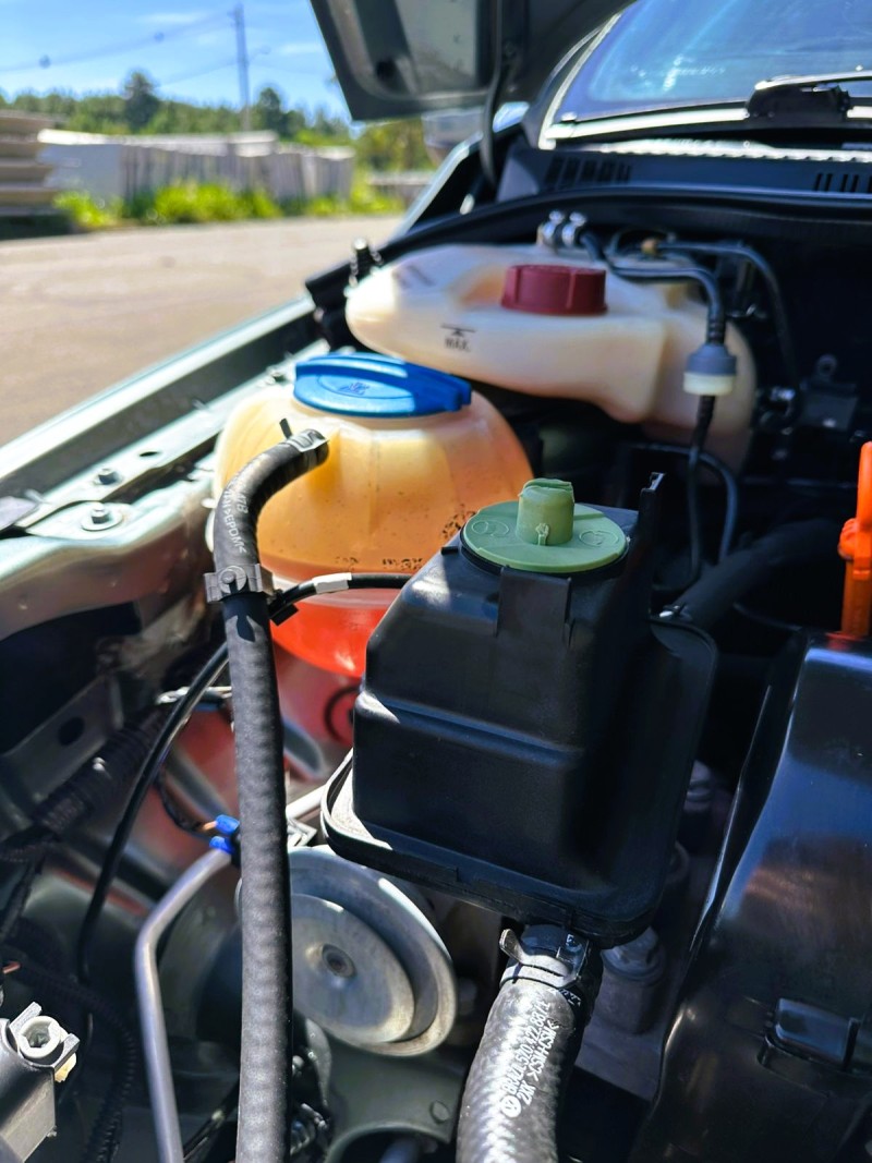 VOYAGE 1.0 MI CITY 8V FLEX 4P MANUAL - 2011 - SãO SEBASTIãO DO CAí