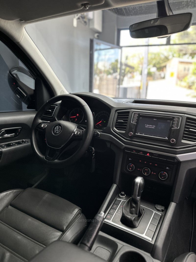 AMAROK 3.0 V6 TDI HIGHLINE CD DIESEL 4MOTION AUTOMÁTICO - 2018 - PASSO FUNDO